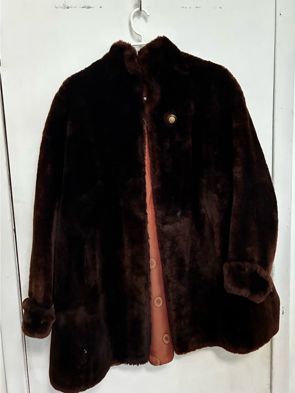 Dark brown 1930’s faux fur coat XXL